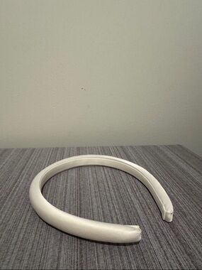 Madewell White Headband - Classic Women's Hair Accessory